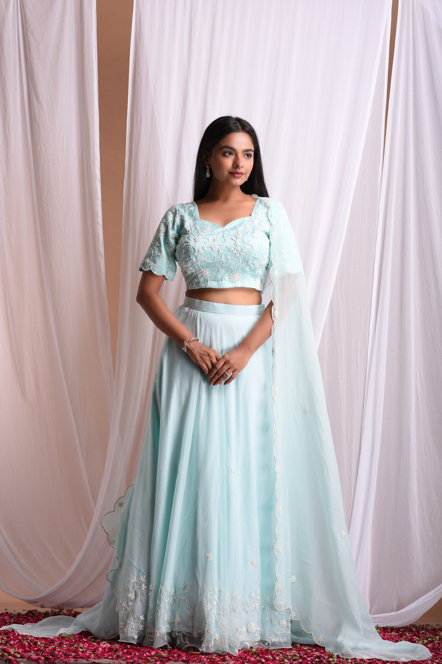 Gulnaaz Organza Lehenga Set