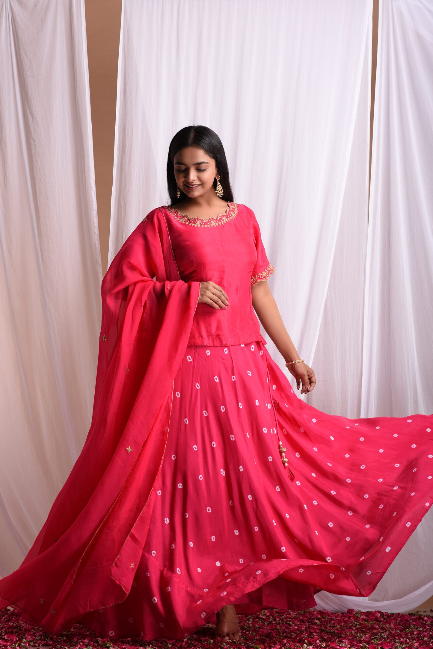Raat Rani Bandhani Set
